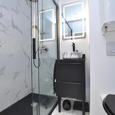 Apartment Amazing In Sainte-Maxime